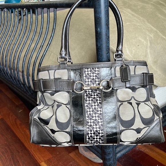 Coach Signature Hampden Bag - Picture 1 of 6